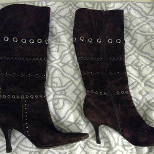 Gorgeous rare brown vintage Antonio Melani boots